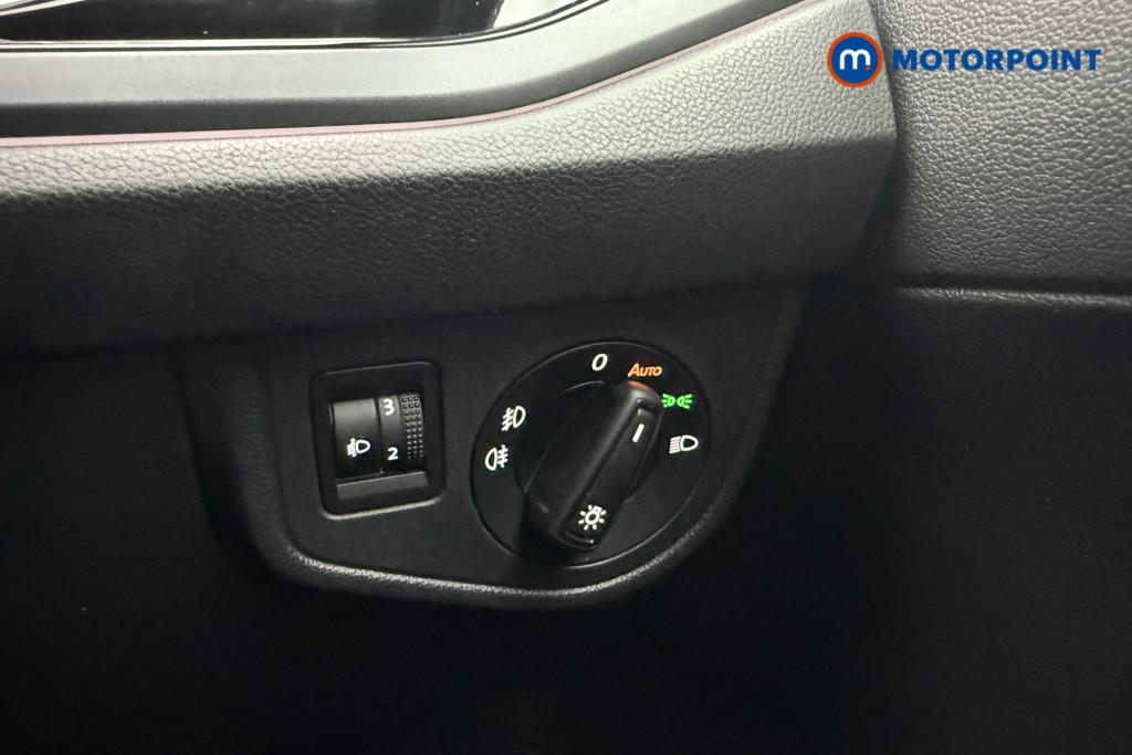 Volkswagen Polo R-Line Manual Petrol Hatchback - Stock Number (1564795) - 14th supplementary image