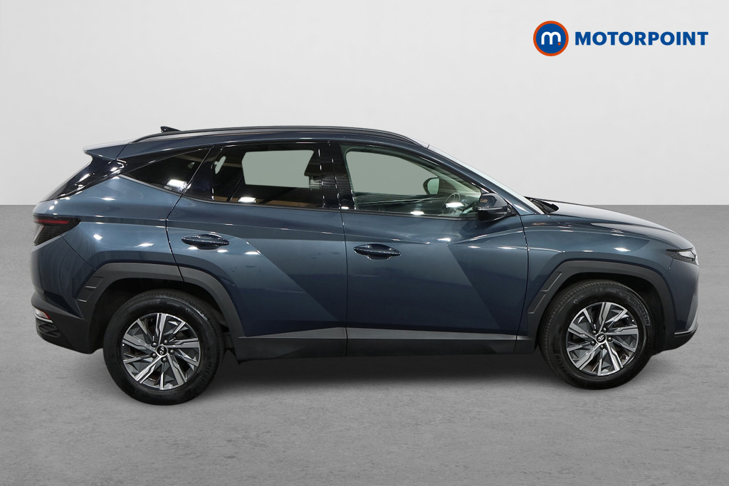 Hyundai Tucson Se Connect Manual Petrol SUV - Stock Number (1564916) - Drivers side
