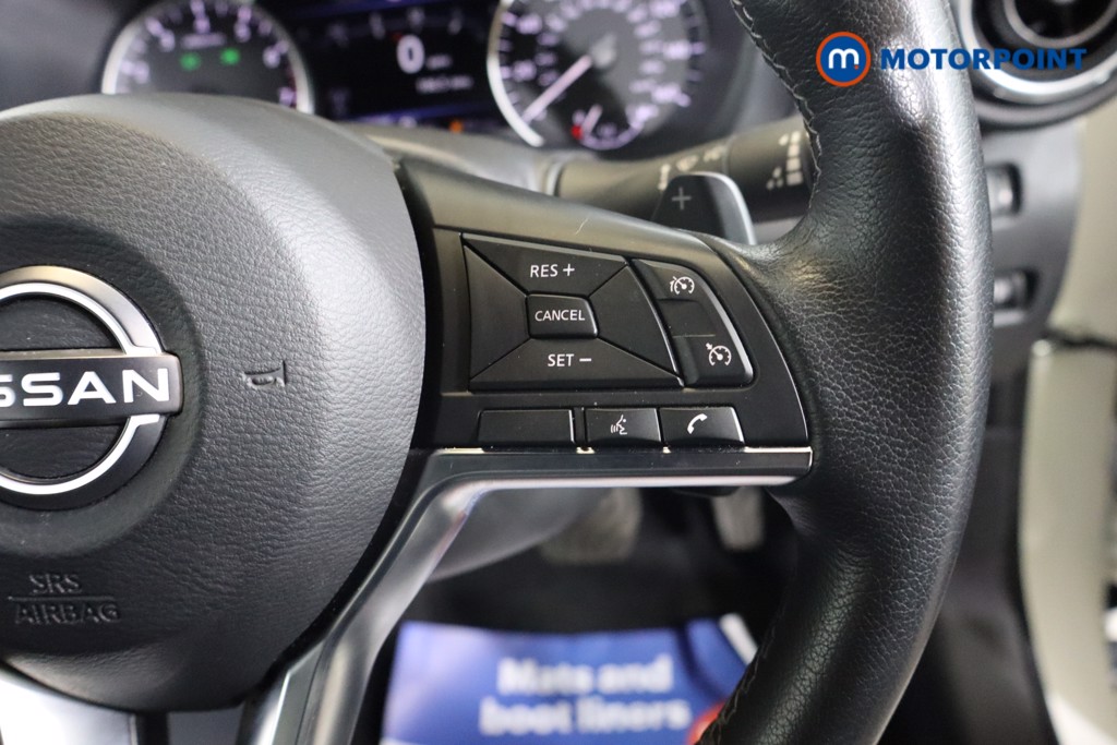 Nissan Juke N-Connecta Automatic Petrol SUV - Stock Number (1564953) - 4th supplementary image
