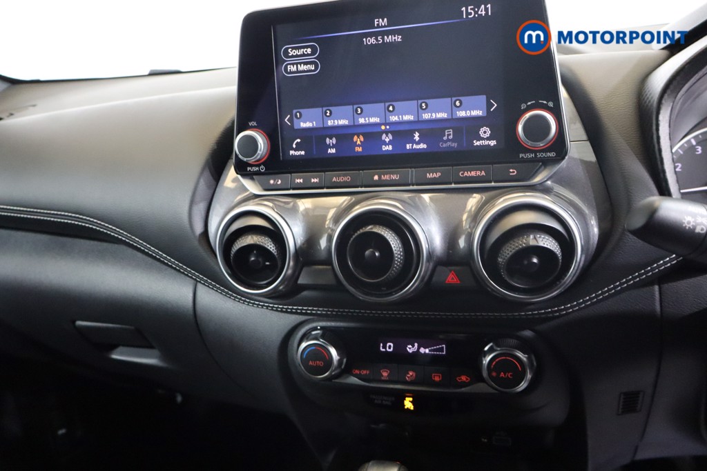 Nissan Juke N-Connecta Automatic Petrol SUV - Stock Number (1564953) - 7th supplementary image