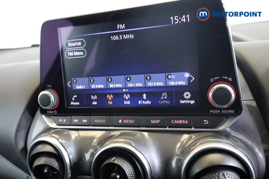 Nissan Juke N-Connecta Automatic Petrol SUV - Stock Number (1564953) - 8th supplementary image
