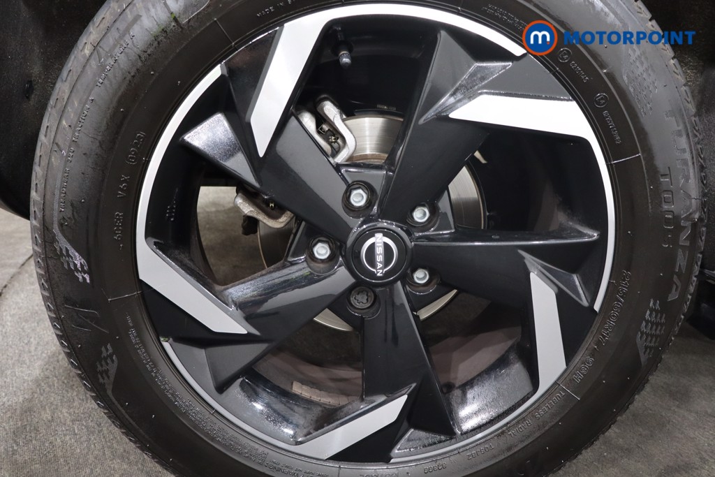 Nissan Juke N-Connecta Automatic Petrol SUV - Stock Number (1564953) - 17th supplementary image