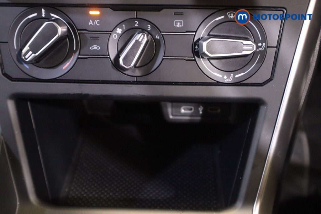 Volkswagen Polo Life Manual Petrol Hatchback - Stock Number (1565378) - 20th supplementary image