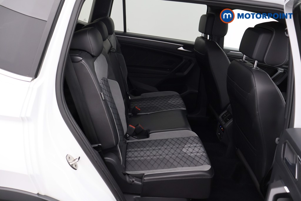 Volkswagen Tiguan Allspace R-Line Automatic Petrol SUV - Stock Number (1565408) - 11th supplementary image