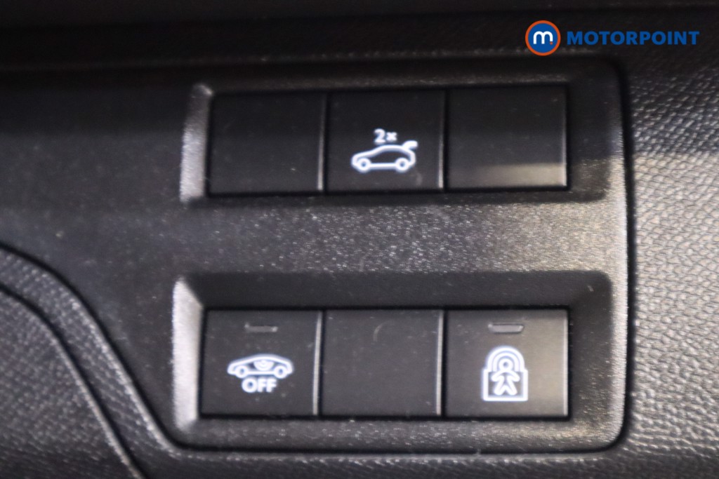 Peugeot 3008 Gt Line Premium Manual Diesel SUV - Stock Number (1565462) - 17th supplementary image