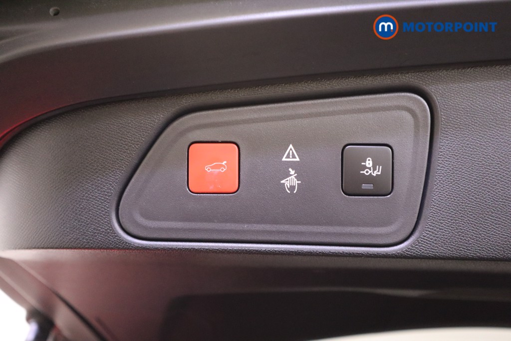 Peugeot 3008 Gt Line Premium Manual Diesel SUV - Stock Number (1565462) - 30th supplementary image