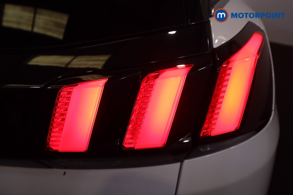 Peugeot 3008 Gt Line Premium Manual Diesel SUV - Stock Number (1565462) - 32nd supplementary image