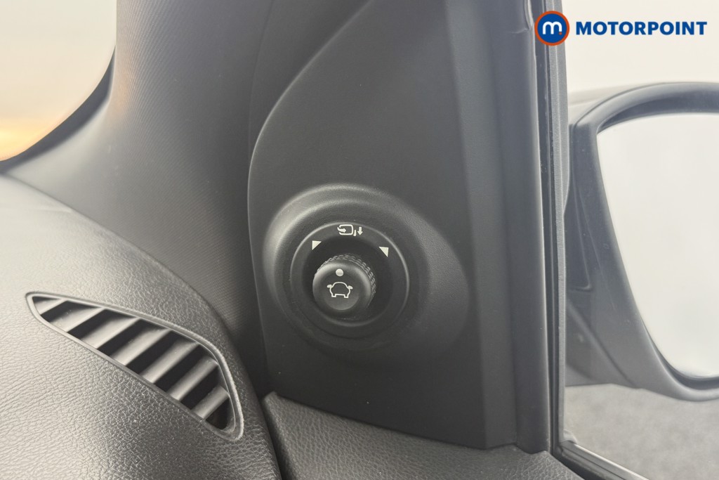 Ford Ka-Plus Active Manual Petrol Hatchback - Stock Number (1565862) - 13th supplementary image