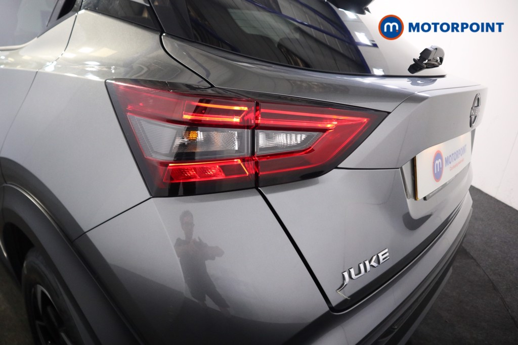 Nissan Juke N-Connecta Manual Petrol SUV - Stock Number (1566116) - 20th supplementary image