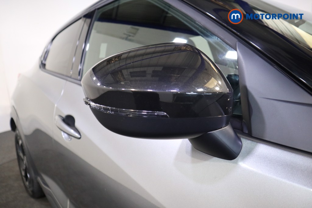 Nissan Juke N-Connecta Manual Petrol SUV - Stock Number (1566116) - 22nd supplementary image