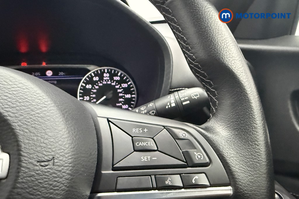 Nissan Juke N-Connecta Manual Petrol SUV - Stock Number (1566140) - 14th supplementary image