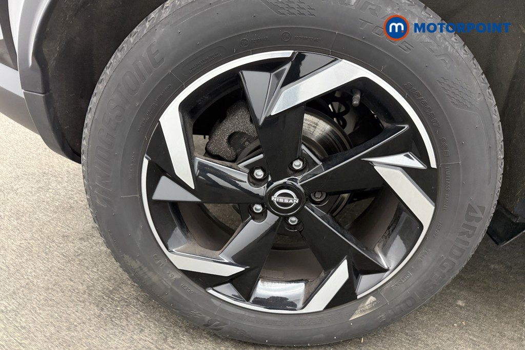 Nissan Juke N-Connecta Manual Petrol SUV - Stock Number (1566140) - 19th supplementary image