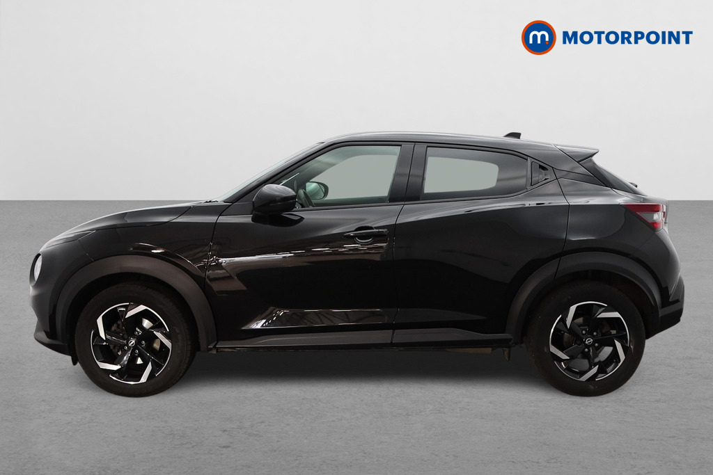 Nissan Juke N-Connecta Manual Petrol SUV - Stock Number (1566140) - Passenger side