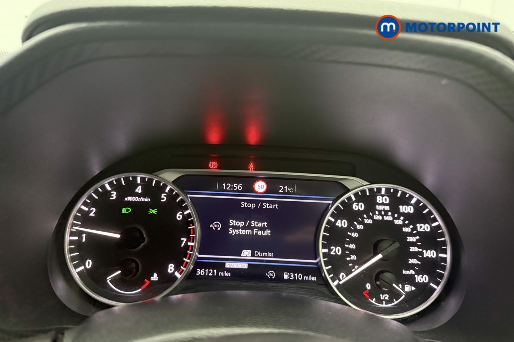 Nissan Juke N-Connecta Manual Petrol SUV - Stock Number (1566150) - 4th supplementary image