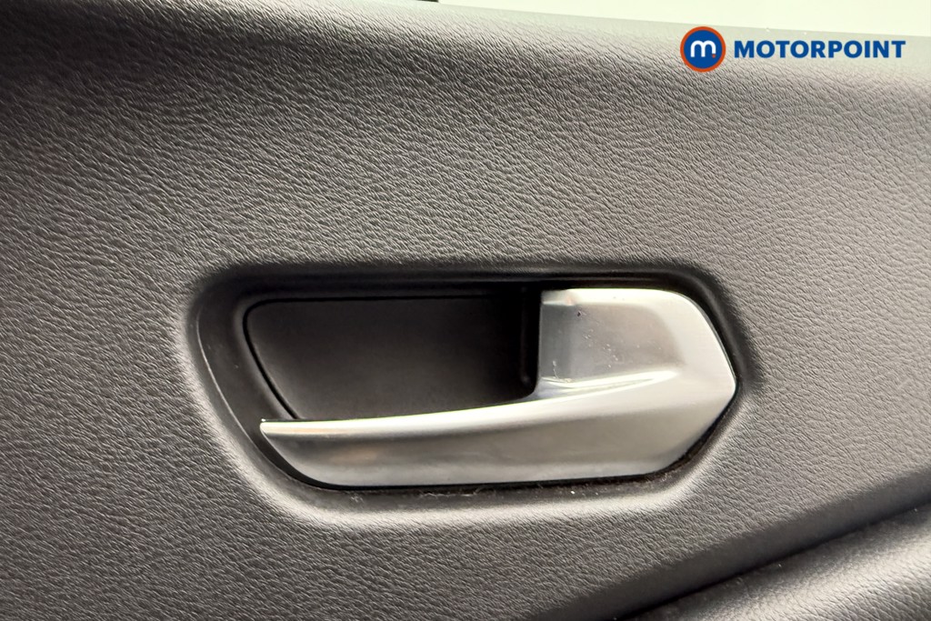 Nissan Juke N-Connecta Manual Petrol SUV - Stock Number (1566150) - 16th supplementary image