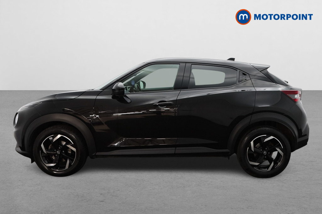 Nissan Juke N-Connecta Manual Petrol SUV - Stock Number (1566150) - Passenger side