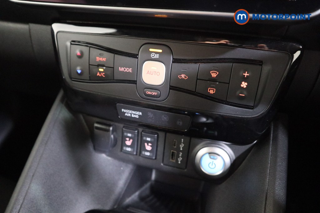 Nissan Leaf N-Connecta Automatic Electric Hatchback - Stock Number (1566925) - 7th supplementary image
