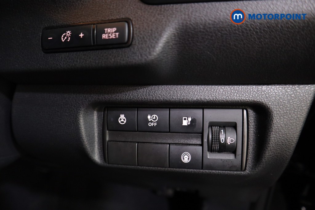 Nissan Leaf N-Connecta Automatic Electric Hatchback - Stock Number (1566925) - 9th supplementary image