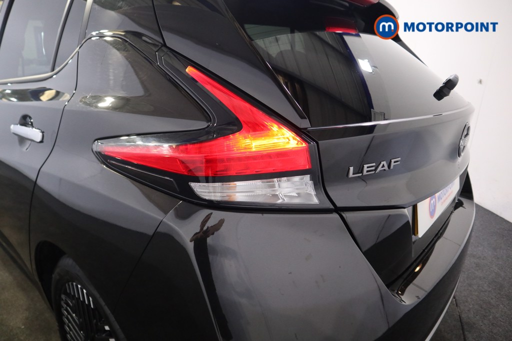 Nissan Leaf N-Connecta Automatic Electric Hatchback - Stock Number (1566925) - 20th supplementary image