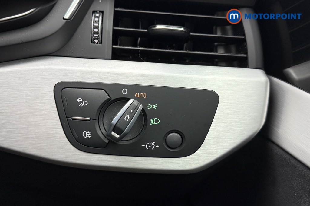 Audi A4 S Line Automatic Petrol Estate - Stock Number (1566997) - 16th supplementary image