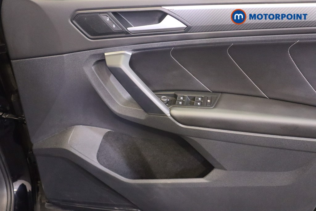 Volkswagen Tiguan R-Line Automatic Petrol SUV - Stock Number (1567095) - 13th supplementary image