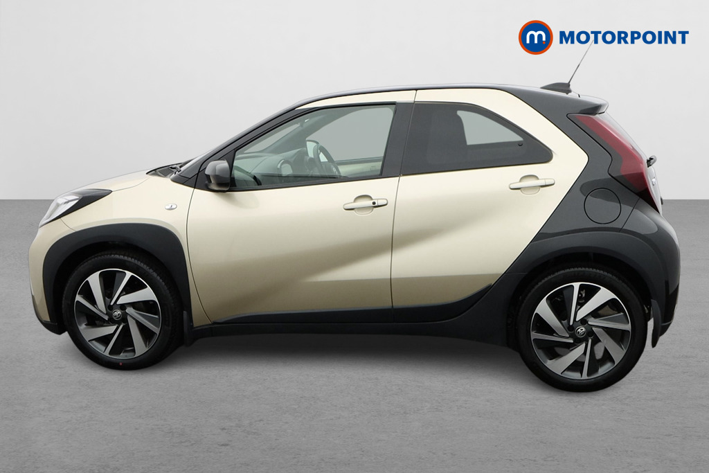 Toyota Aygo X Exclusive Manual Petrol Hatchback - Stock Number (1567380) - Passenger side