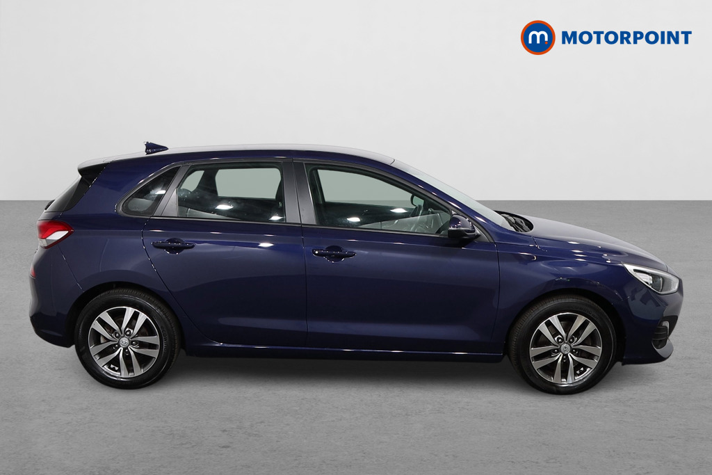 Hyundai I30 Se Nav Manual Petrol Hatchback - Stock Number (1567438) - Drivers side