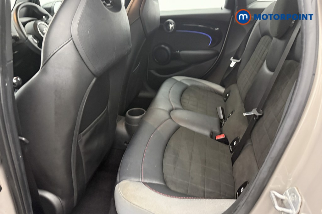 Mini Hatchback Cooper Sport Manual Petrol Hatchback - Stock Number (1567512) - 4th supplementary image