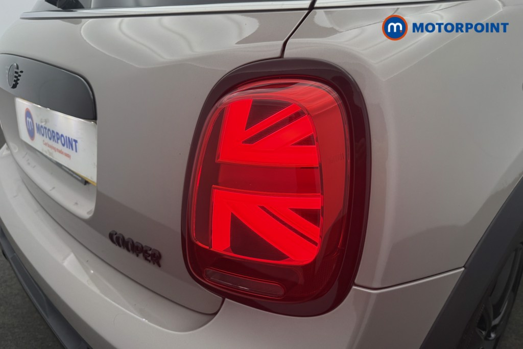 Mini Hatchback Cooper Sport Manual Petrol Hatchback - Stock Number (1567512) - 16th supplementary image