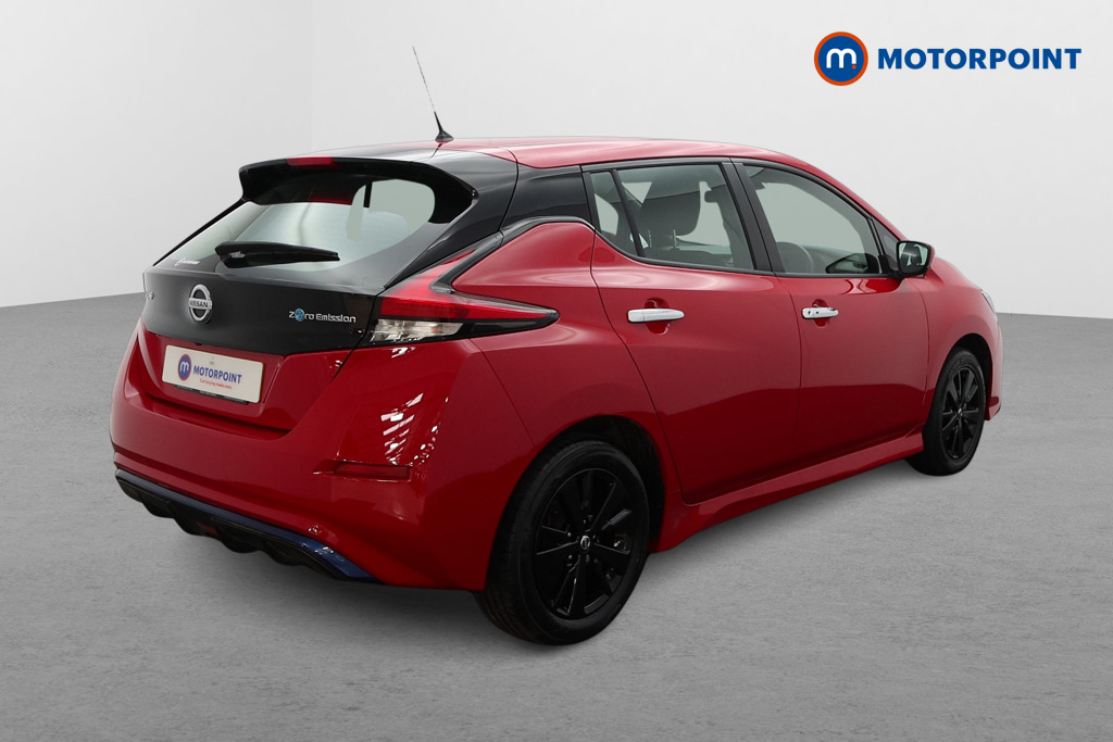 Nissan Leaf Acenta Automatic Electric Hatchback - Stock Number (1567555) - Drivers side rear corner