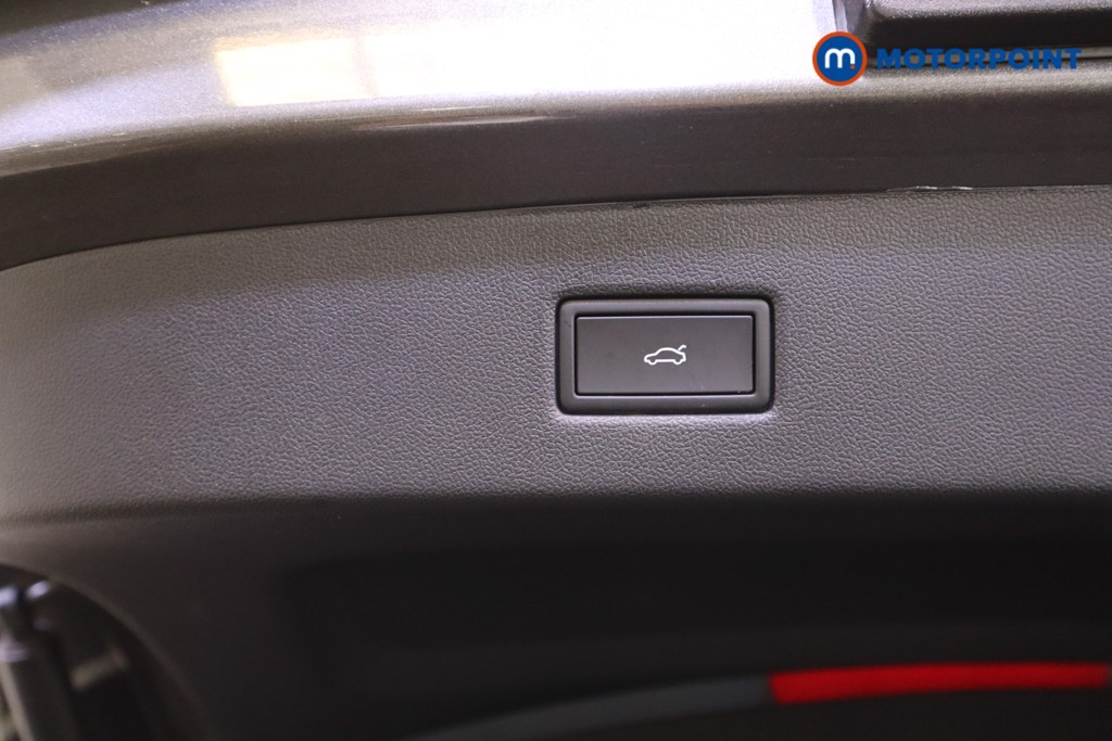 Ford Explorer Premium Automatic Electric SUV - Stock Number (1567681) - 31st supplementary image