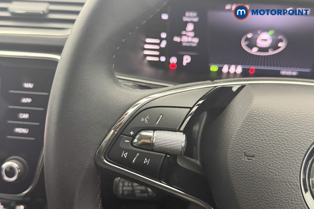 Skoda Superb Se L Automatic Petrol Estate - Stock Number (1567955) - 8th supplementary image