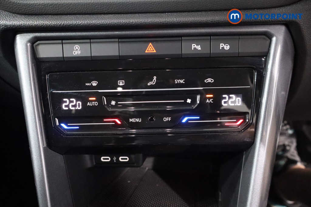 Volkswagen T-Roc Style Manual Petrol SUV - Stock Number (1568469) - 17th supplementary image