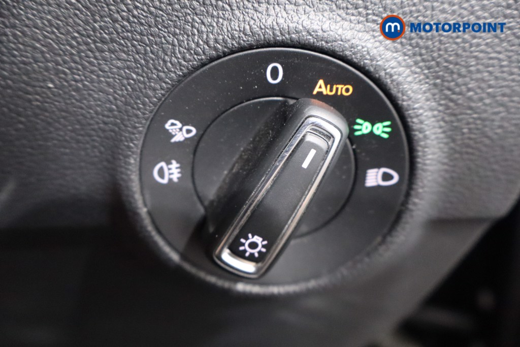 Volkswagen T-Roc Style Manual Petrol SUV - Stock Number (1568469) - 18th supplementary image