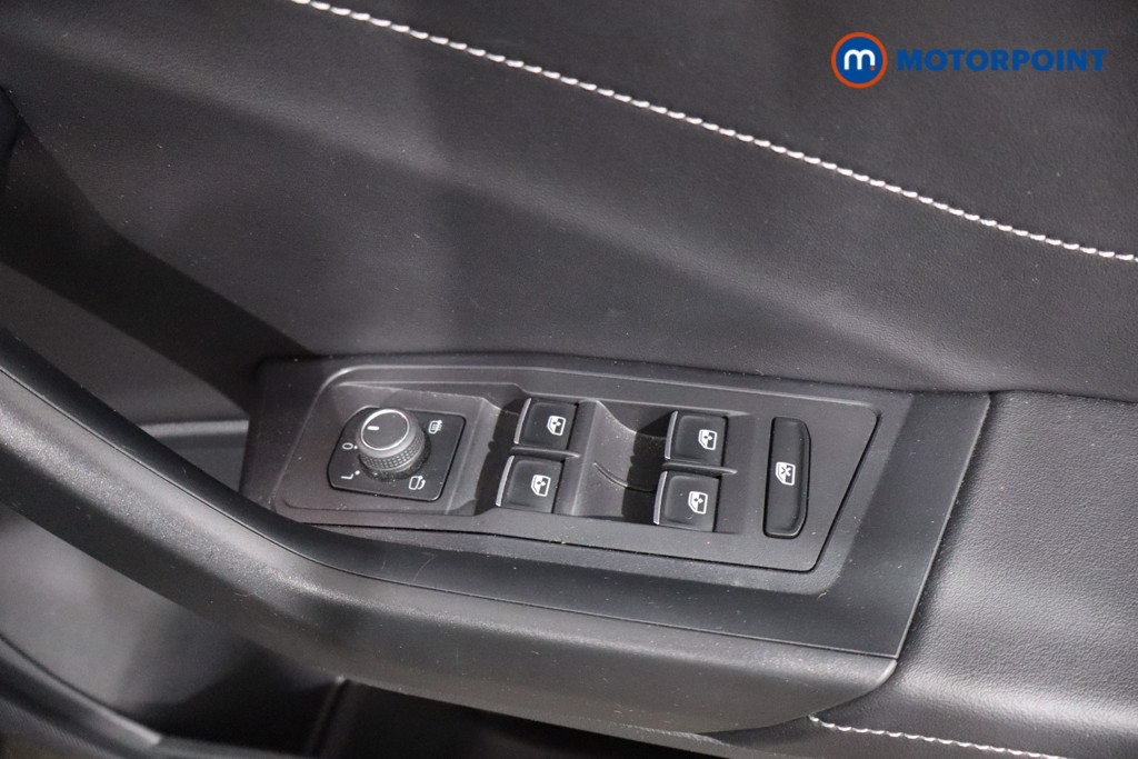 Volkswagen T-Roc Style Manual Petrol SUV - Stock Number (1568469) - 19th supplementary image