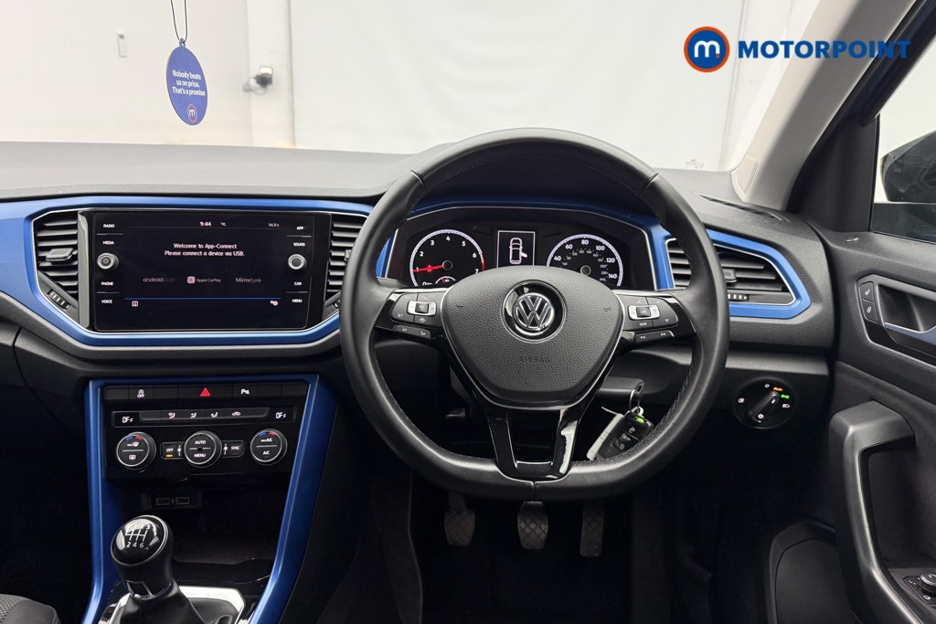 Volkswagen T-Roc Design Manual Petrol SUV - Stock Number (1568644) - 2nd supplementary image