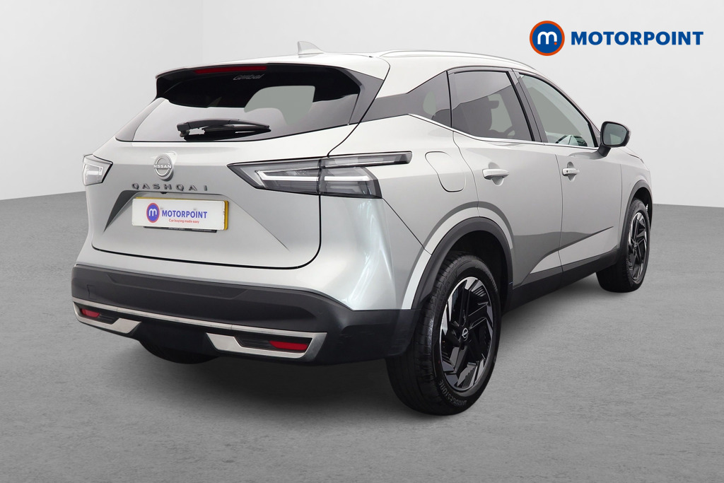 Nissan Qashqai N-Connecta Automatic Petrol SUV - Stock Number (1568695) - Drivers side rear corner