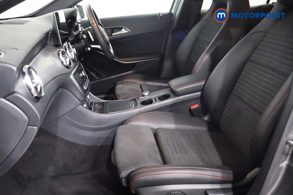 Mercedes-Benz GLA Amg Line Automatic Petrol SUV - Stock Number (1568735) - 4th supplementary image