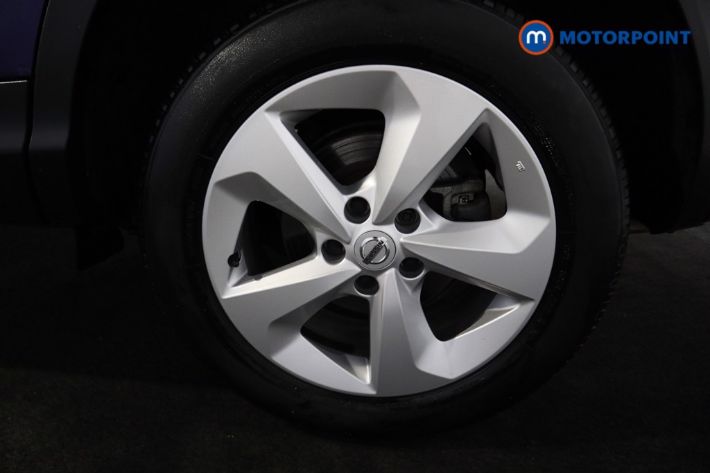 Nissan Qashqai Acenta Premium Manual Petrol SUV - Stock Number (1568744) - 4th supplementary image