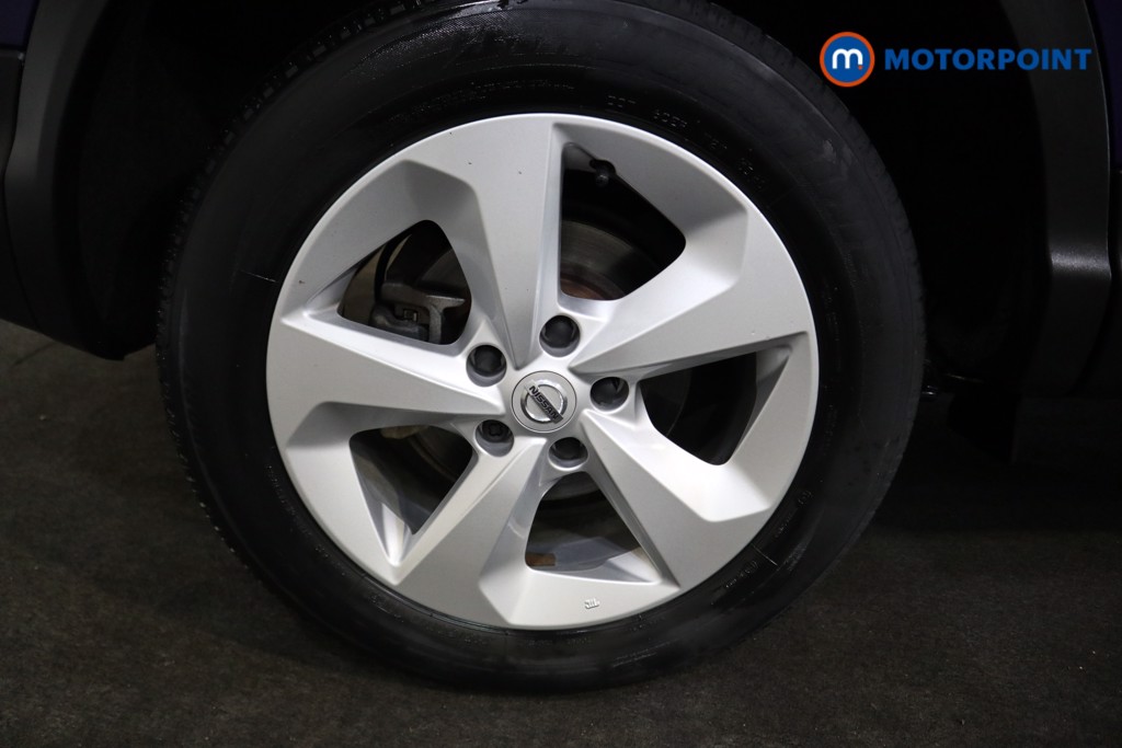 Nissan Qashqai Acenta Premium Manual Petrol SUV - Stock Number (1568744) - 1st supplementary image
