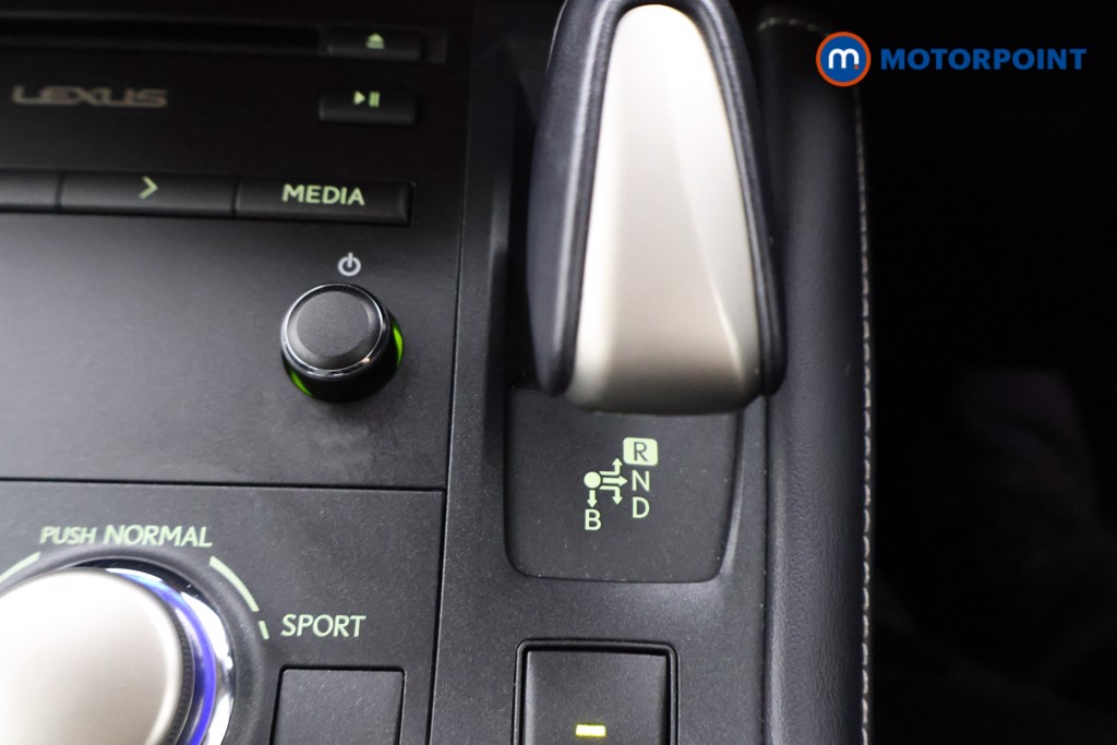Lexus CT SE Automatic Petrol-Electric Hybrid Hatchback - Stock Number (1568982) - 6th supplementary image
