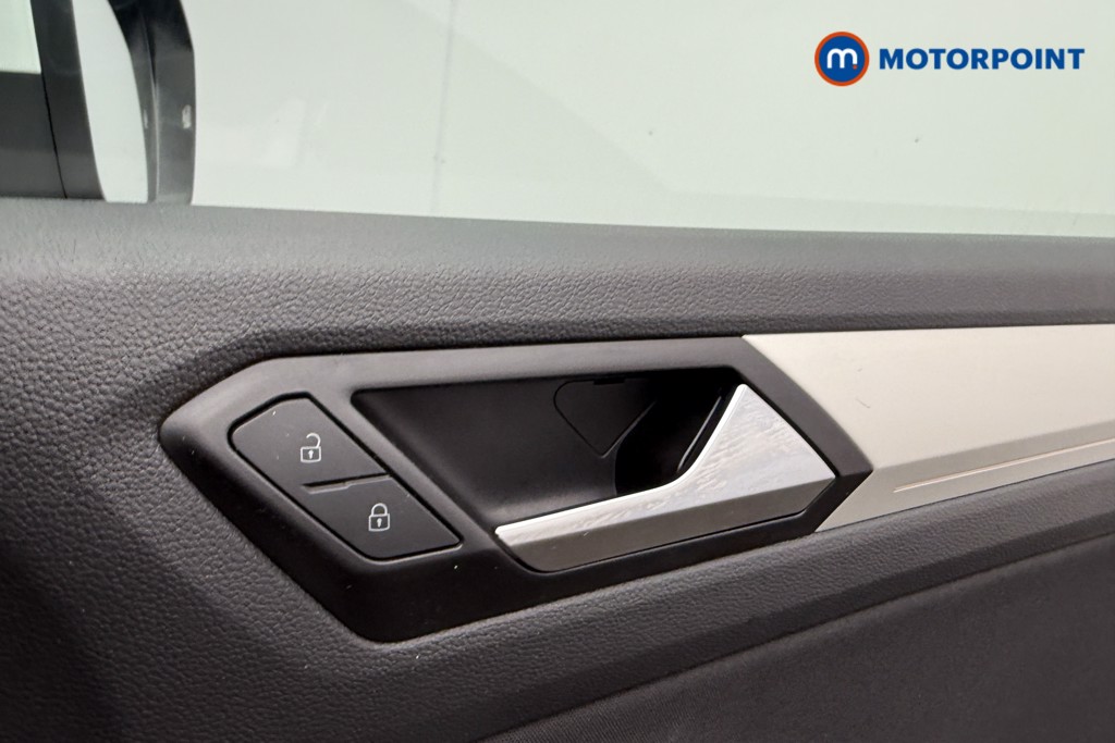 Volkswagen T-Roc Design Automatic Petrol Convertible - Stock Number (1569170) - 15th supplementary image