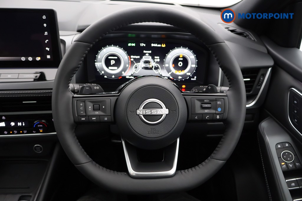 Nissan Qashqai Tekna Automatic Petrol SUV - Stock Number (1569238) - 1st supplementary image