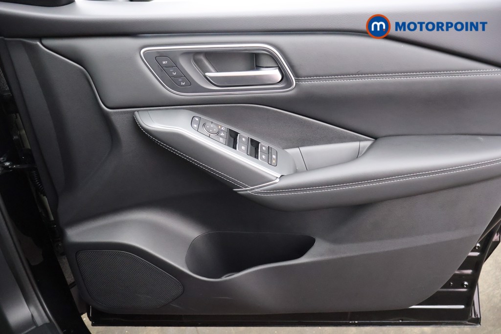 Nissan Qashqai Tekna Automatic Petrol SUV - Stock Number (1569255) - 8th supplementary image