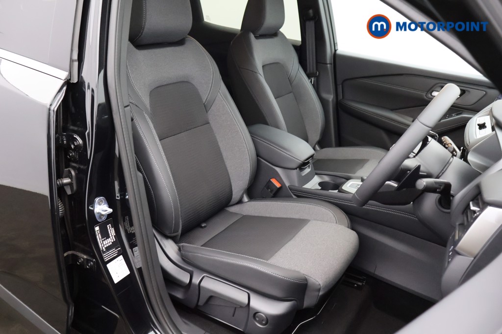 Nissan Qashqai N-Connecta Automatic Petrol SUV - Stock Number (1569273) - 9th supplementary image