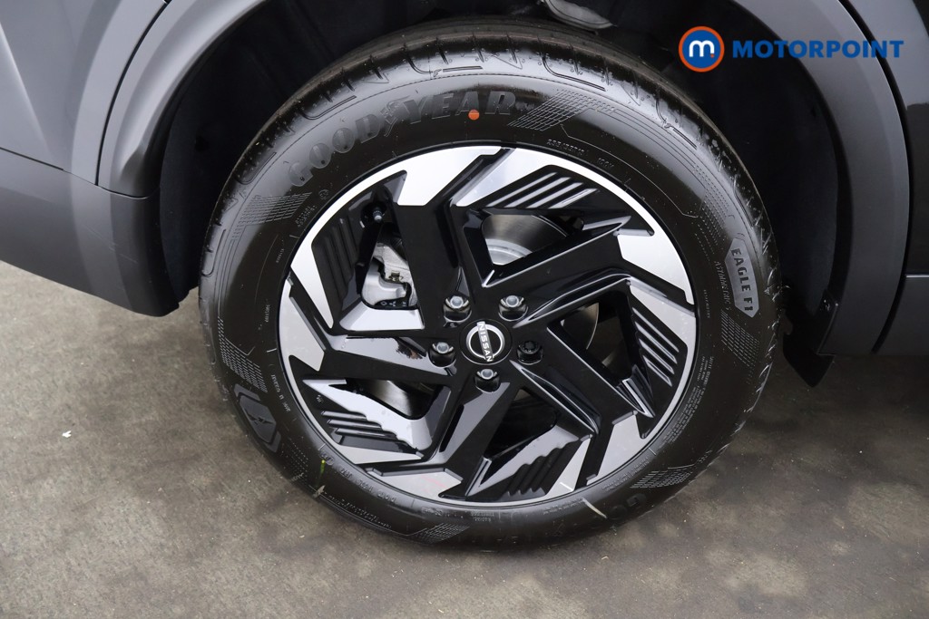 Nissan Qashqai N-Connecta Automatic Petrol SUV - Stock Number (1569273) - 16th supplementary image