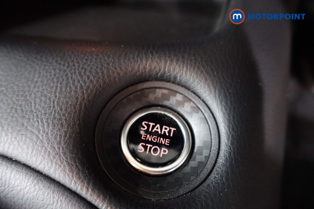 Nissan Juke Tekna Manual Petrol SUV - Stock Number (1569284) - 13th supplementary image