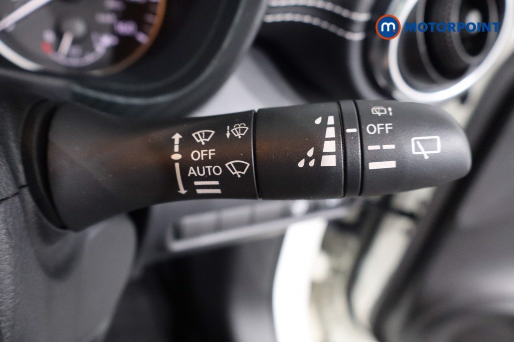 Nissan Juke Tekna Manual Petrol SUV - Stock Number (1569284) - 20th supplementary image