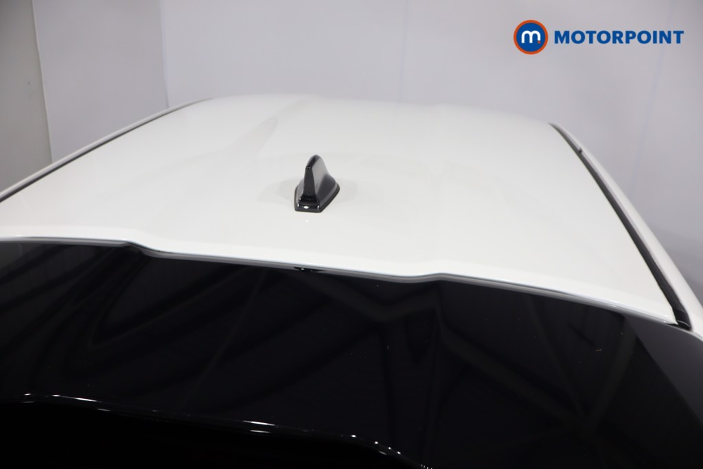 Nissan Juke Tekna Manual Petrol SUV - Stock Number (1569284) - 32nd supplementary image