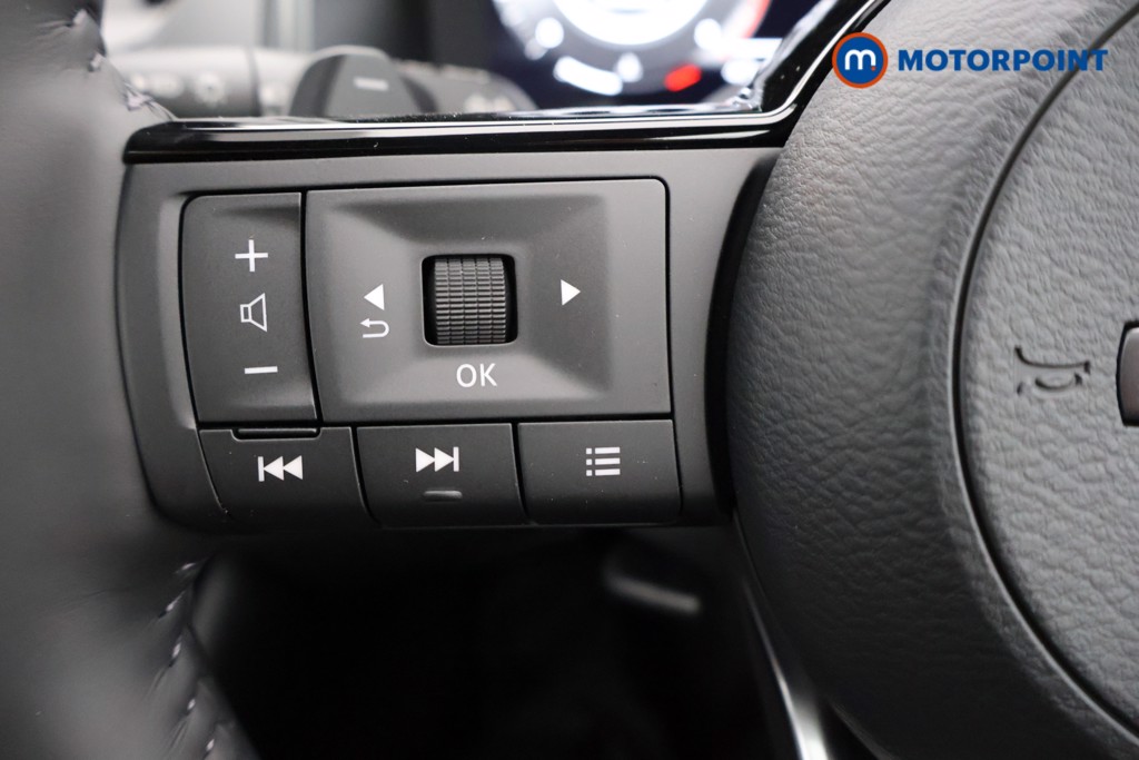 Nissan Qashqai Tekna Automatic Petrol SUV - Stock Number (1569405) - 2nd supplementary image